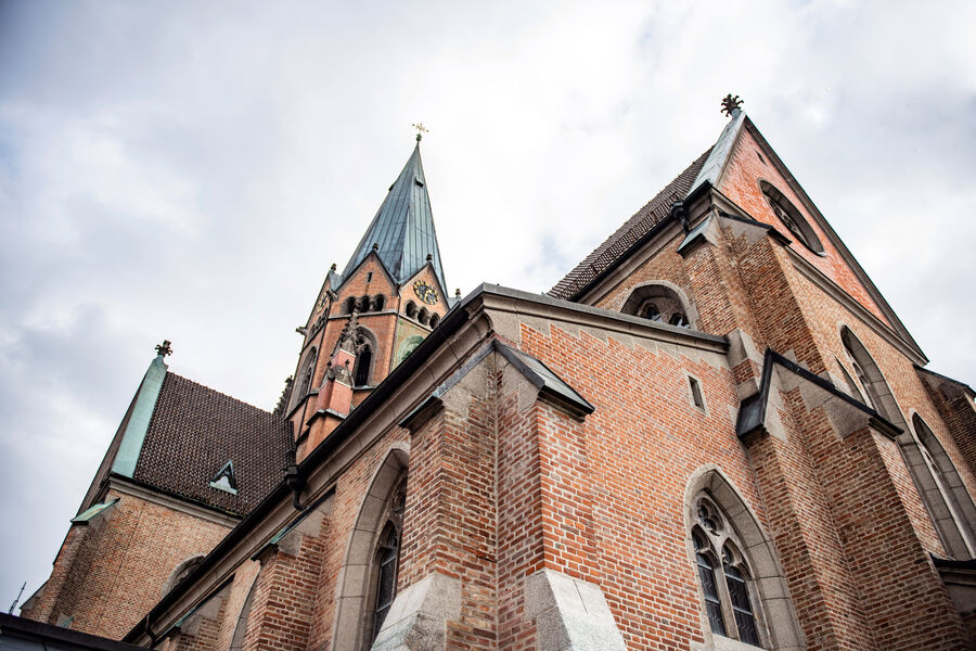 Bayerische Klöster im Wandel der Zeit: Einblicke in die Erzabtei Sankt Ottilien Außenansicht der Erzabtei Sankt Ottilien